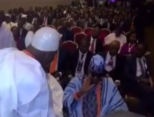 Ooni Denies Threatening To Invoke Gods Wrath On Akiolu